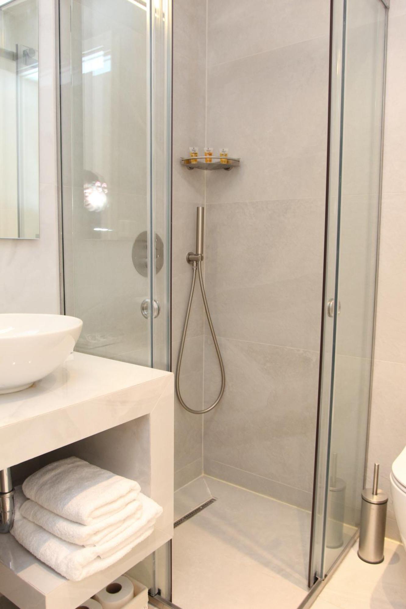 Central Metropolis Luxury Living Афины Экстерьер фото