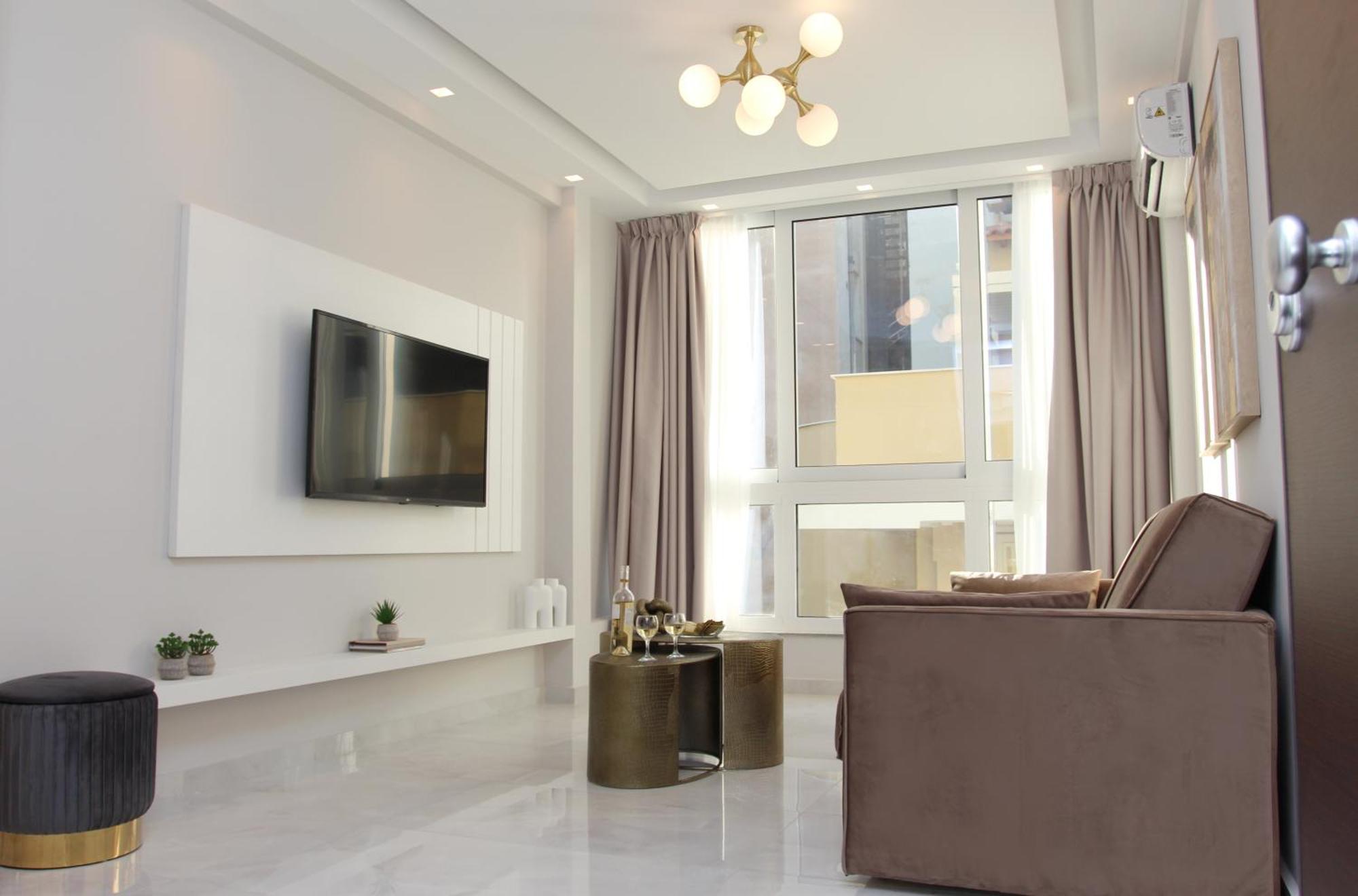 Central Metropolis Luxury Living Афины Экстерьер фото